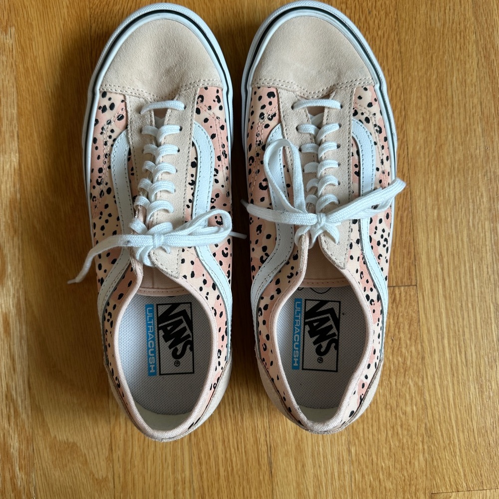 Vans Sneakers - Women’s 10